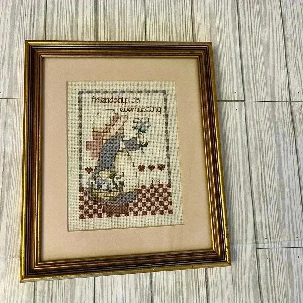 Vintage Cottagecore Floral Embroidered Decor
